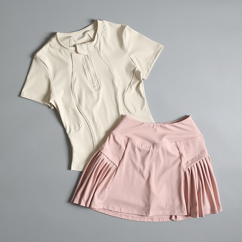 بدلة رياضية للجري للنساء 2025  - مراجعة Badminton Open وسعره
