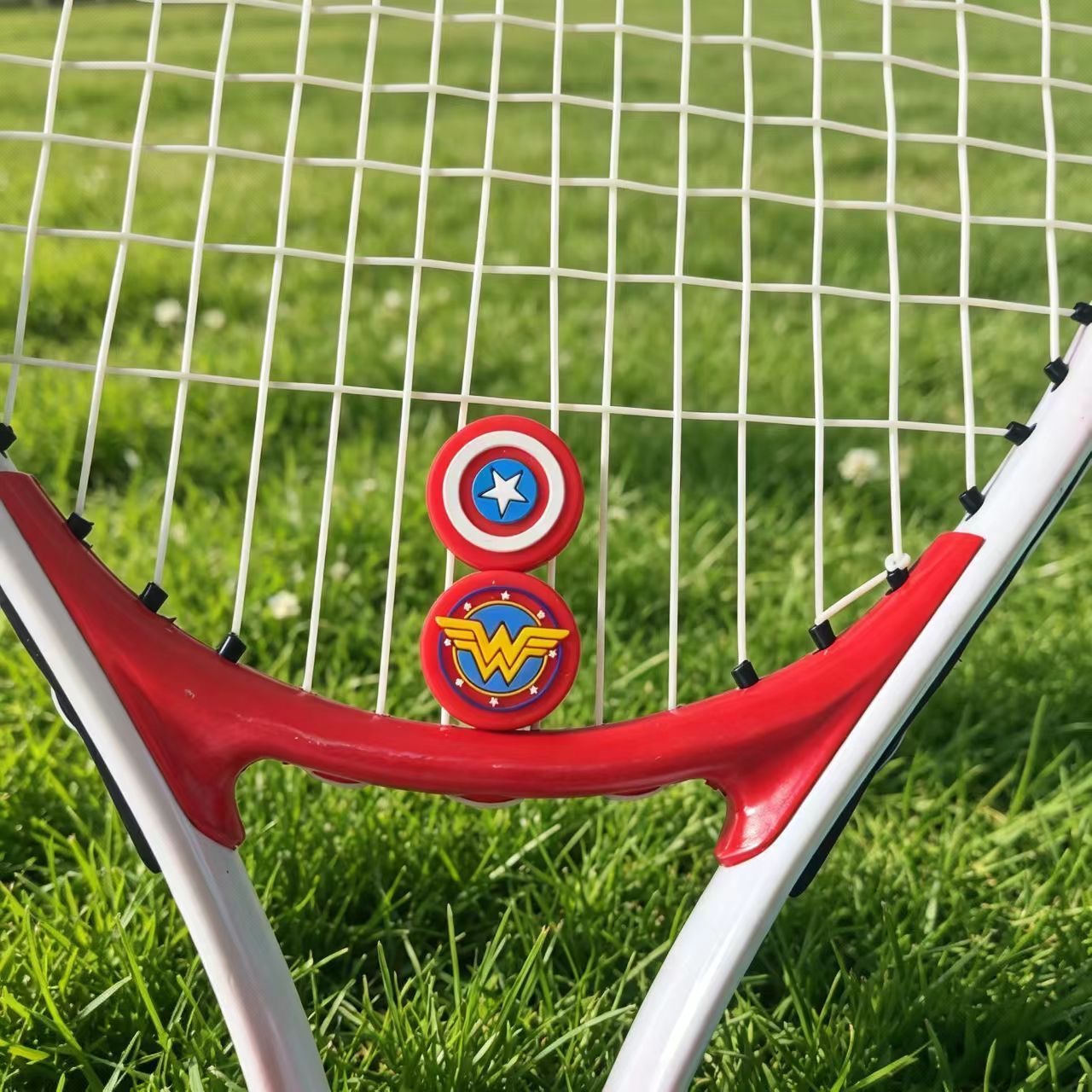 ممتص صدمات مضرب تنس من السيليك - مراجعة Racket Vibration Dampener وسعره